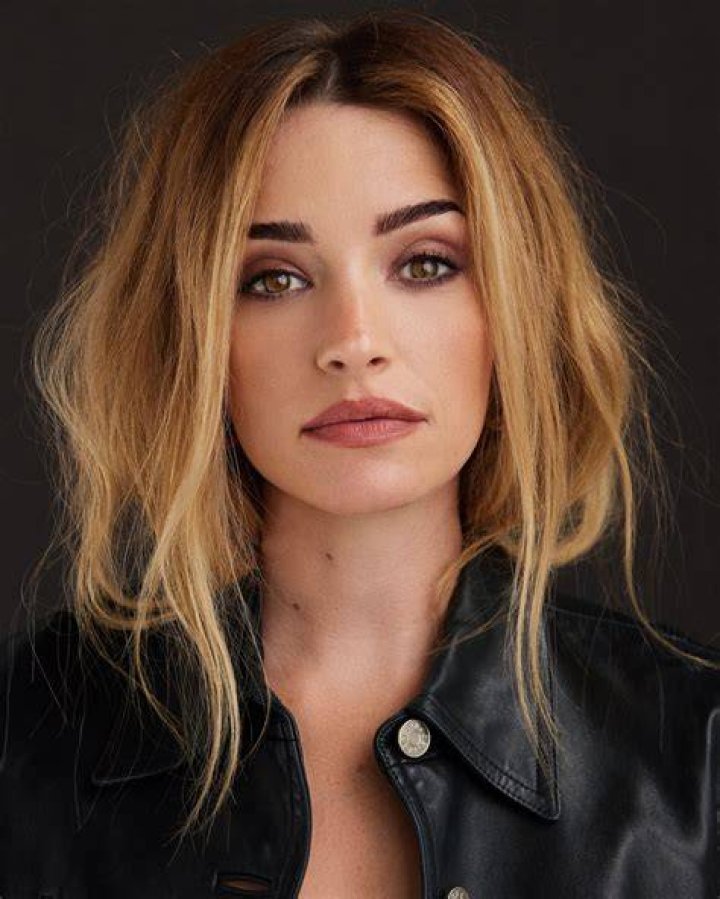Acting Up Brianne Howey Casting Networks