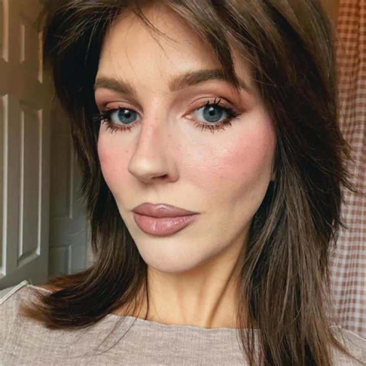 All about celebrity Hannah Rose May! Watch list of Movies online