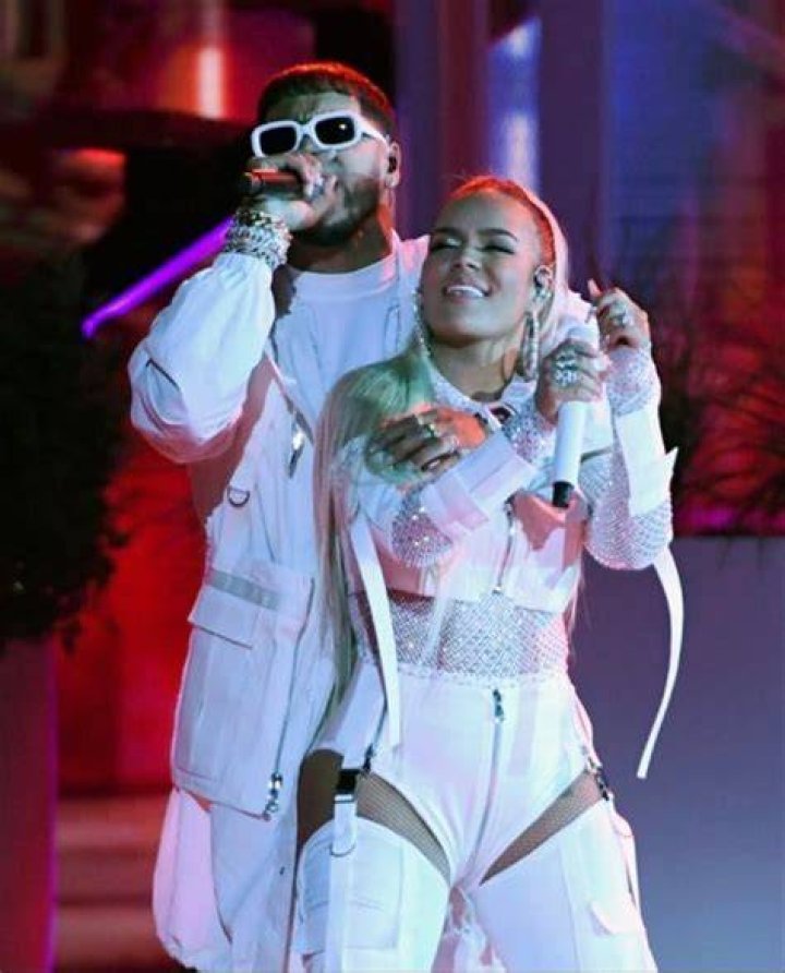Anuel Outfit Karol G wallpaperlist