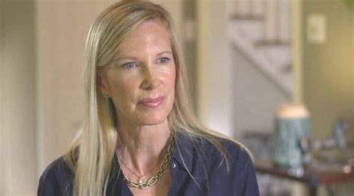 Beth Holloway Net Worth, Salary, Age, Height, Bio, Family, Career