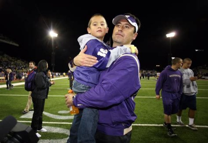 Brady Sarkisian, son of Steve Sarkisian, commits to the Texas Longhorns