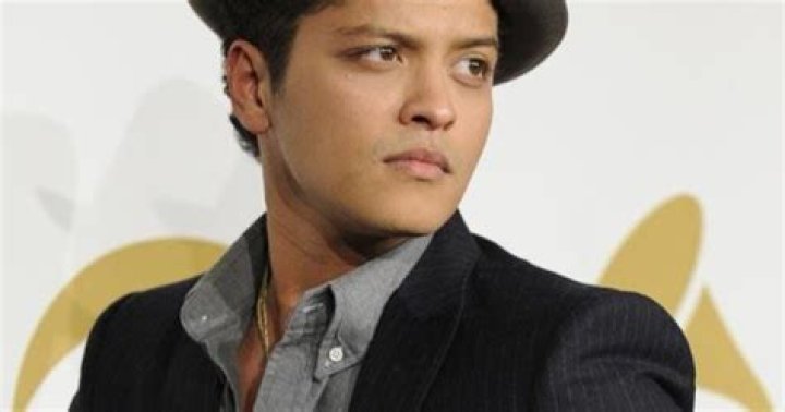 Bruno Mars Bio, Net Worth, Height, Facts Dead or Alive?