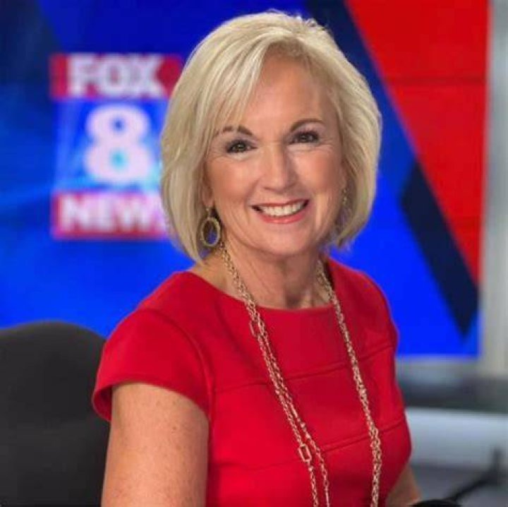 Cindy Farmer (Fox 8) Bio, Age, Net Worth (2023), Family
