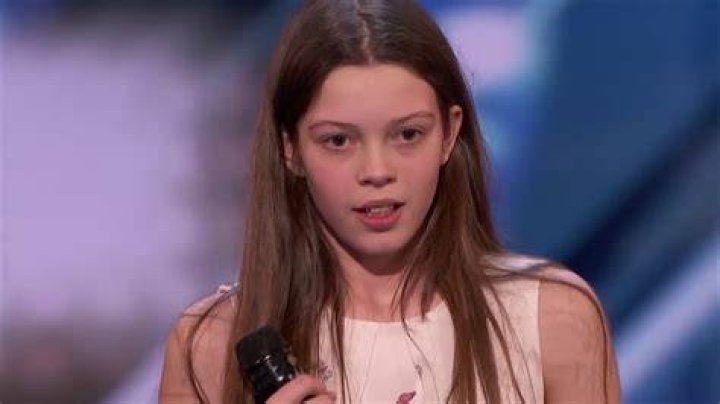 COURTNEY HADWIN Sings Nutbush TWICE! On Double Blind YouTube James