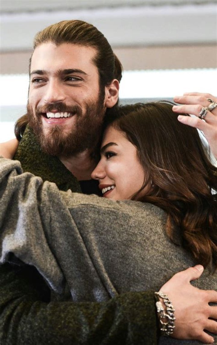 Erkençi Kus Can and Sanem. Can Yaman Canning, Cute love couple