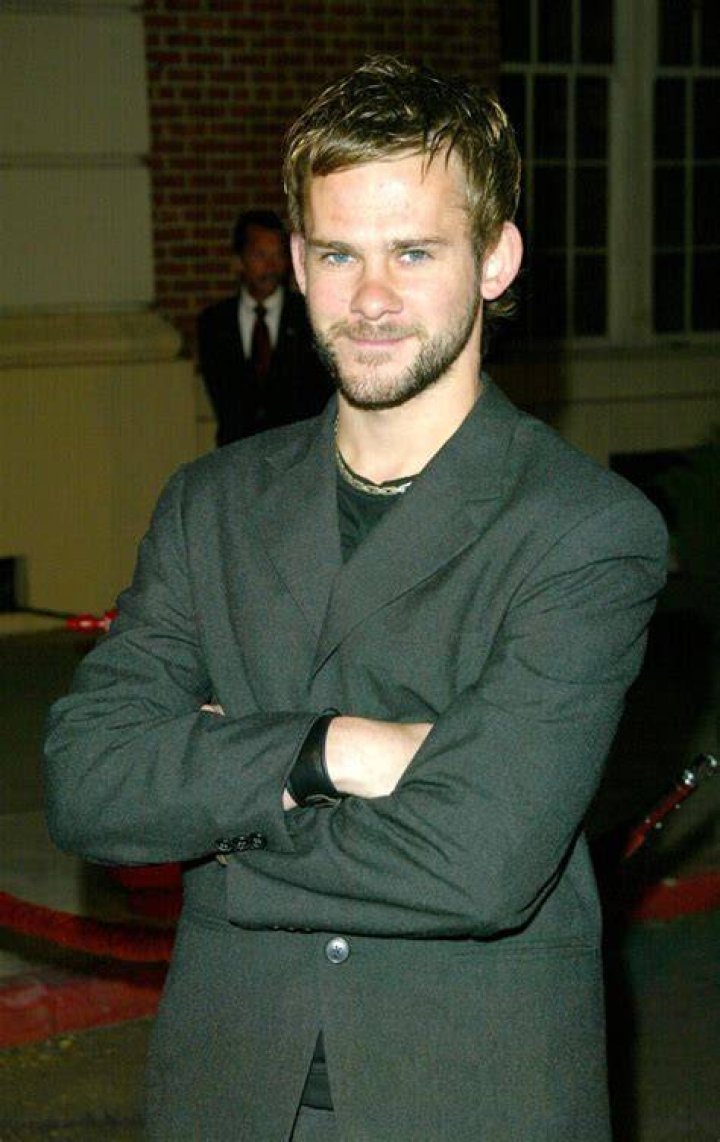 ¿Cuánto mide Dominic Monaghan? Real height