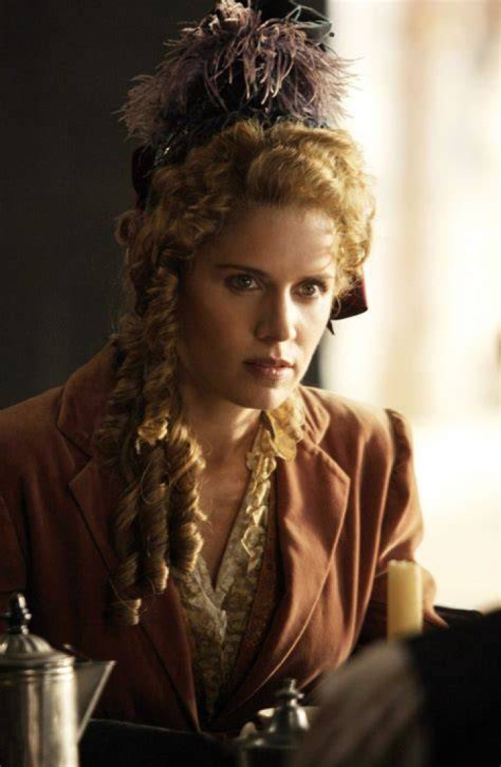 Kim Dickens as Joanie Stubbs in Deadwood Kim Dickens Photo (38594584