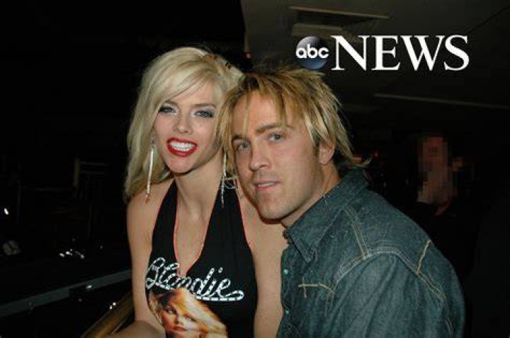 Larry Birkhead Once Revealed Anna Nicole Smith Didn't Want to Reconnect