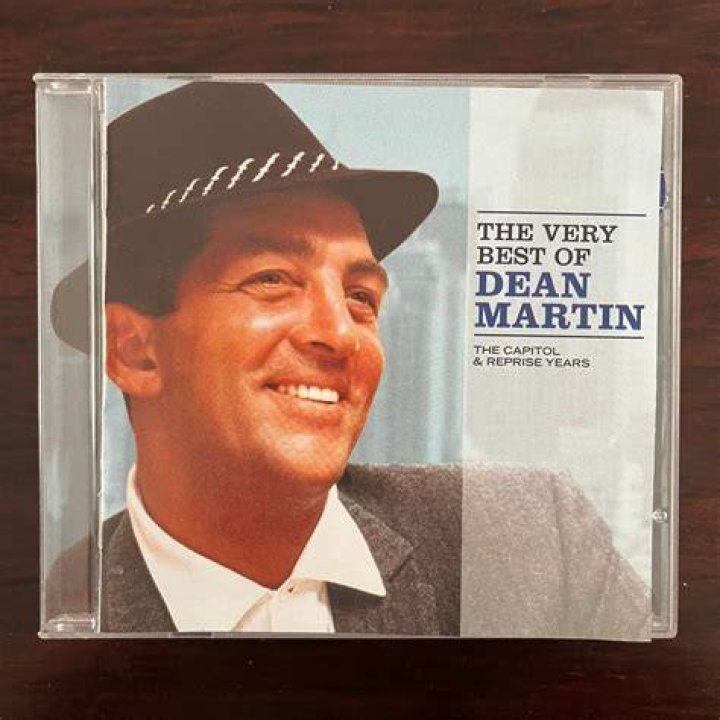 &lrm;The Very Best of Dean Martin de Dean Martin en Apple Music
