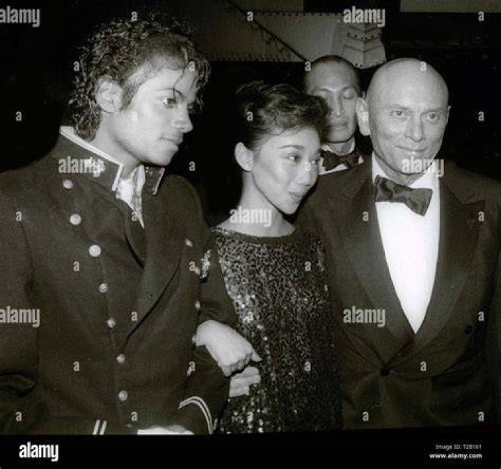 Michael Jackson, Kathy Lee and Yul Brynner 1983 FILE PHOTO Photo to By
