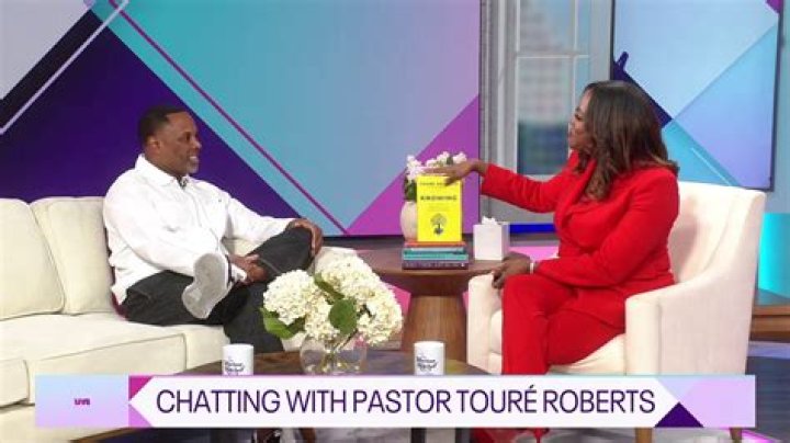 PASTOR TOURÉ ROBERTS TALKS STRUGGLES, MEGACHURCH, PREACHERS Praise