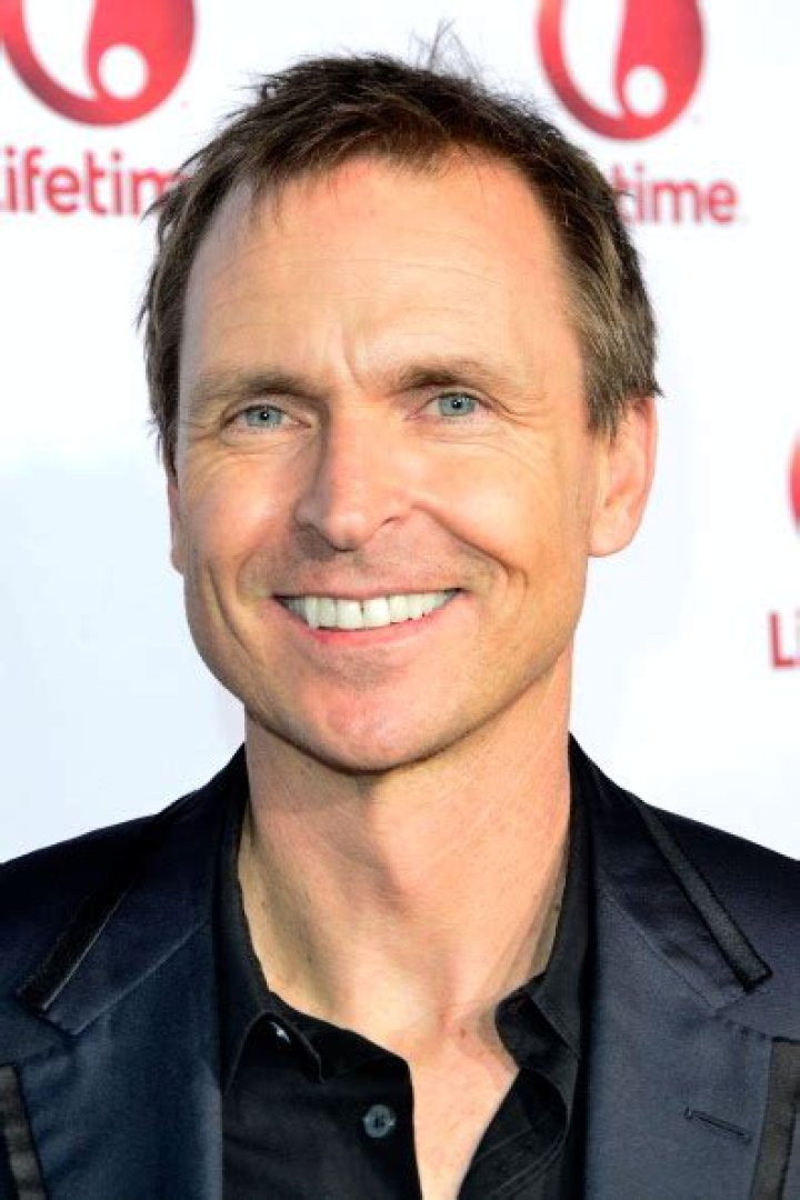 Phil Keoghan Net Worth How Much Money Does 'Amazing Race' Host Make