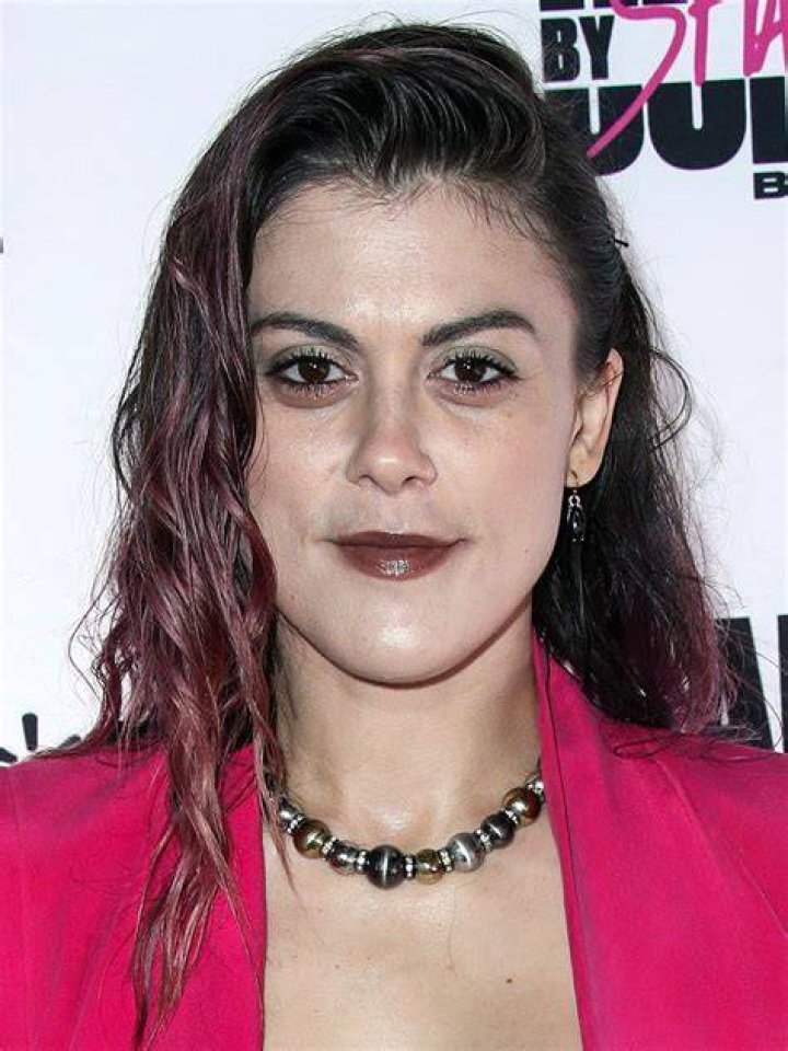Picture of Lindsey Shaw