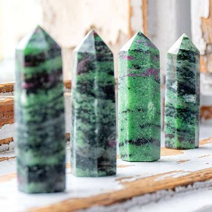 Ruby Zoisite Obelisk Decorative bird houses, Bear decor, Ceramic yarn
