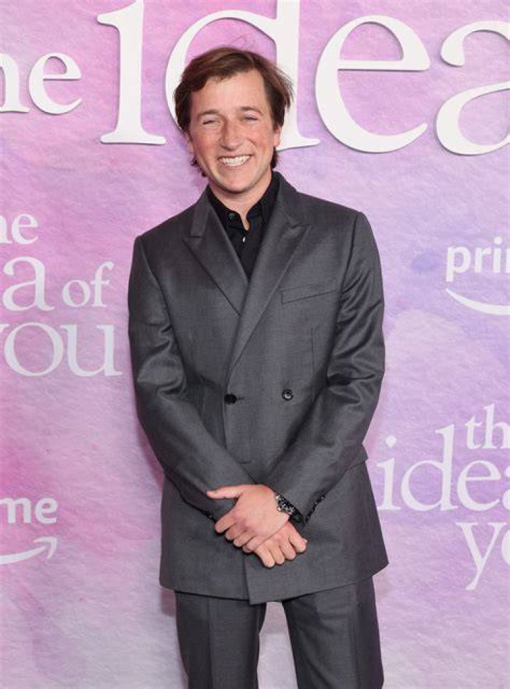 Skyler Gisondo's Biography Girlfriend, Net Worth, Height