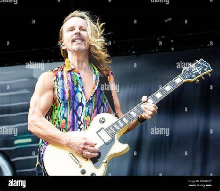 Tommy Shaw's Biography Wall Of Celebrities