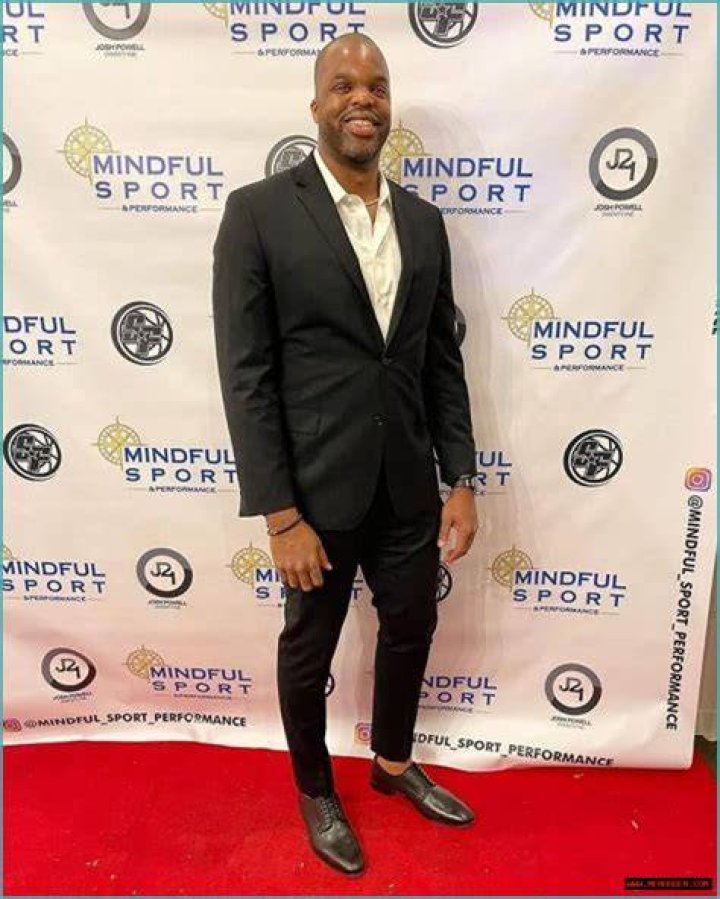 Williams Bio, Career, Net Worth, Height, Single, Facts
